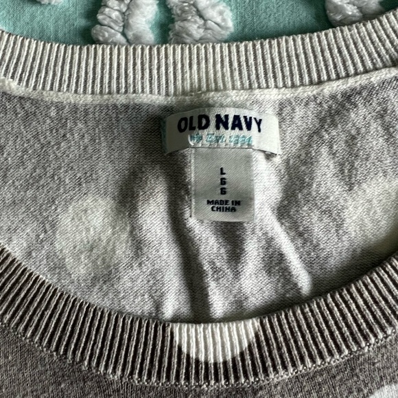 Adorable Old Navy polka dot sweater - Picture 3 of 5